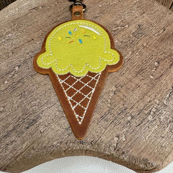 SUGAR SNAP PORTLAND Leather Ice Cream Scoop Purse Charm FAST SHIP PLG KEYCHAIN - Picture 3 of 4
